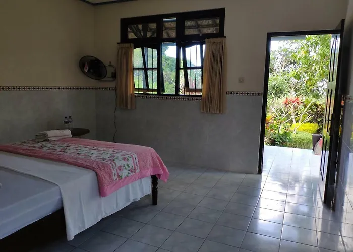 Rijasa Homestay *